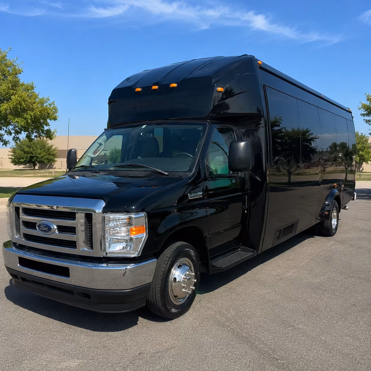 18 Passenger Party Bus Exterior